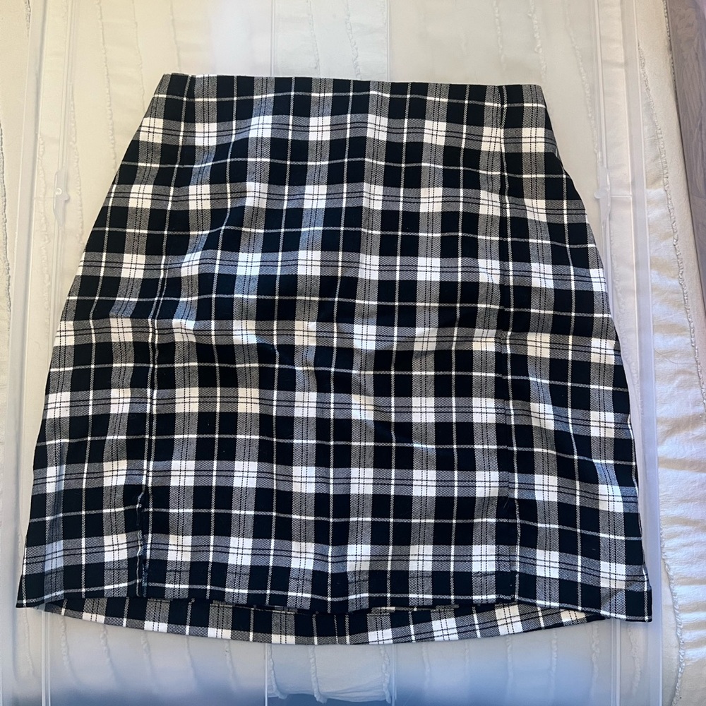 b&w checkered skirt